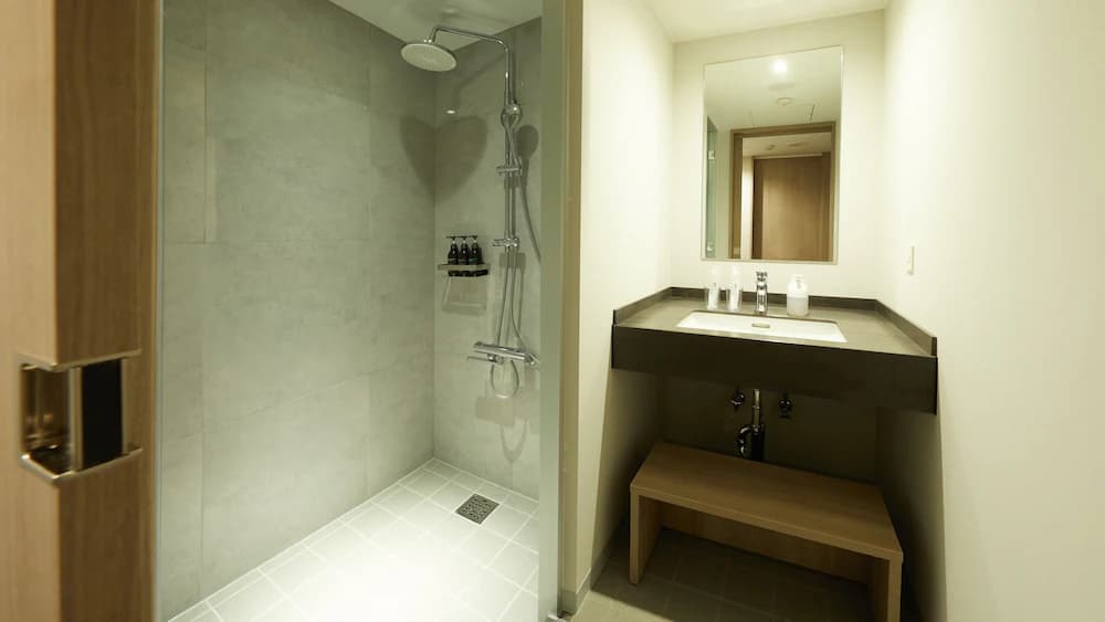 Bathroom shower