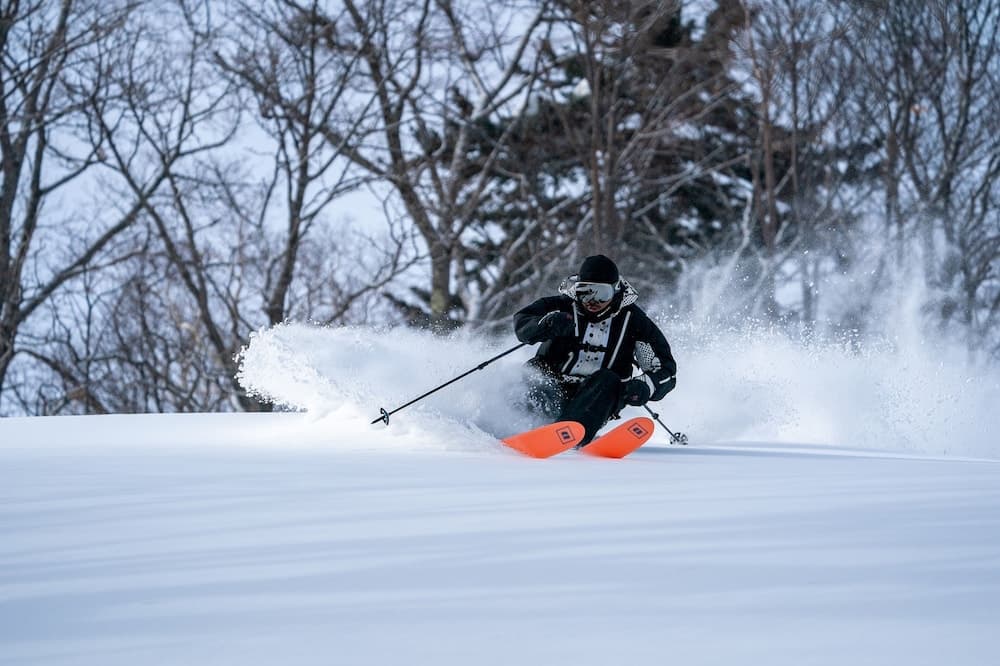 Snow and ski sports