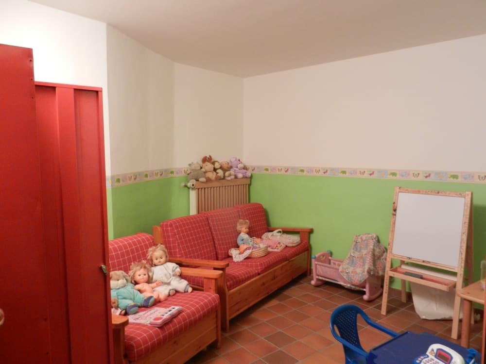 Children's play area - indoor