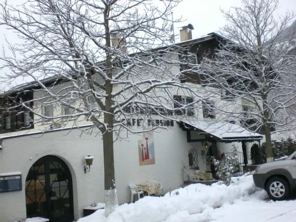 Primary image