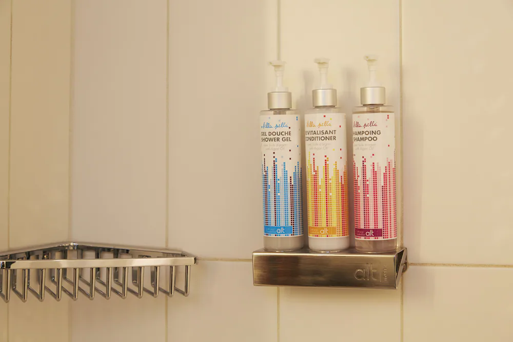 Bathroom amenities