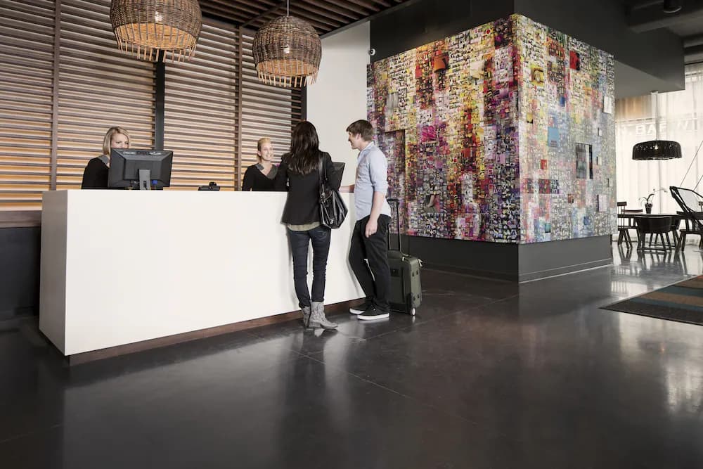 Check-in/check-out kiosk