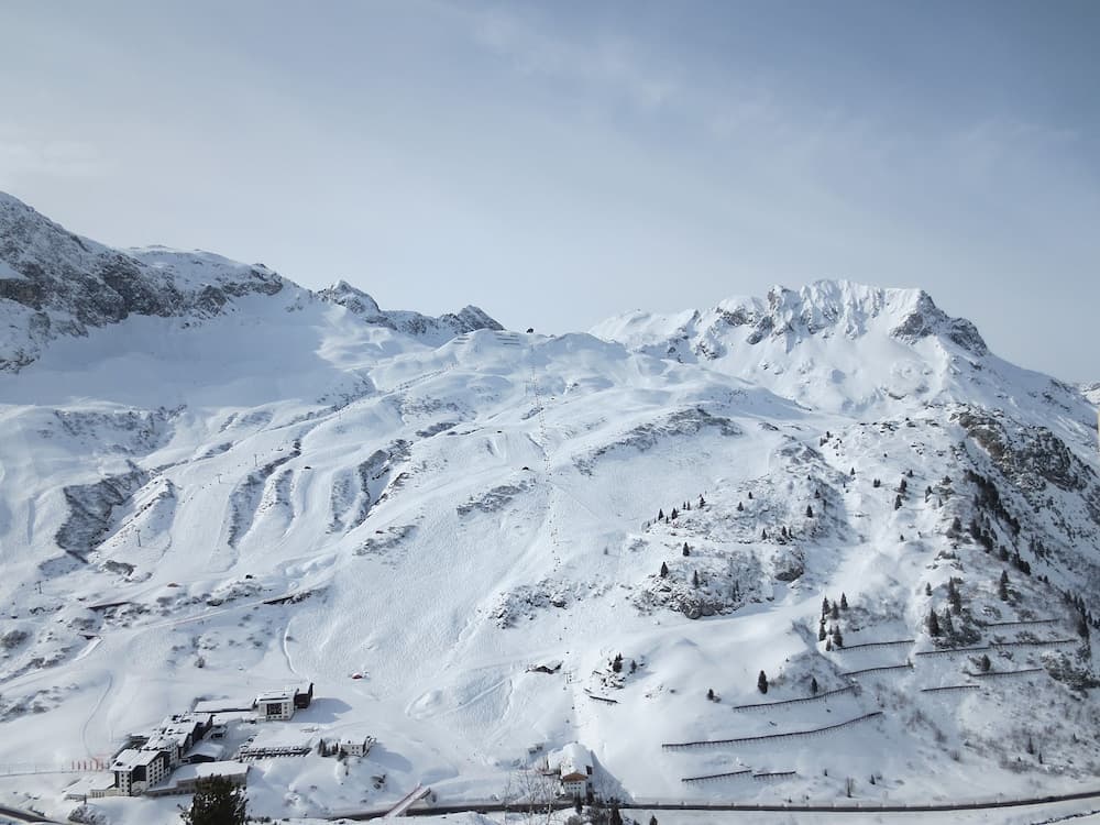 Snow and ski sports