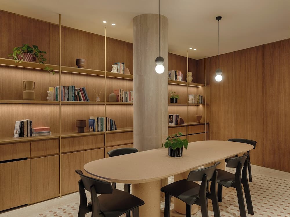 Meeting facility