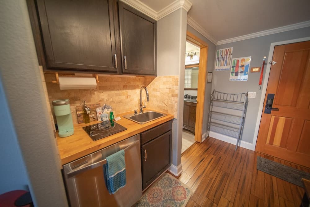 Private kitchenette