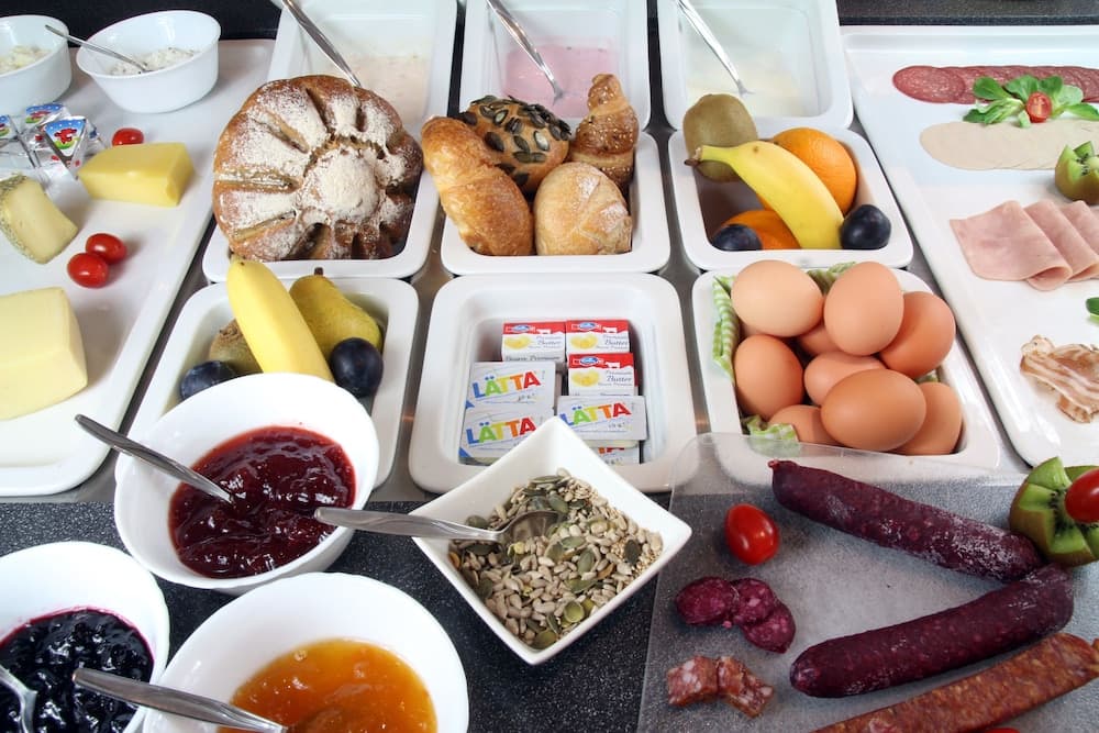 Breakfast buffet