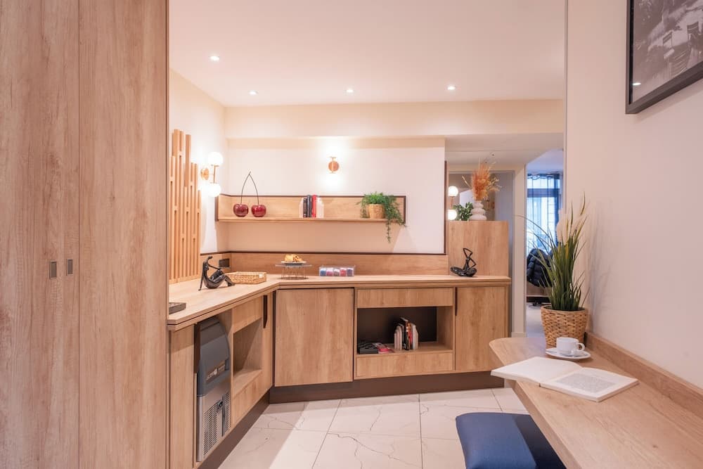 Breakfast area