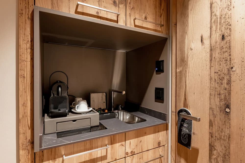 Private kitchenette