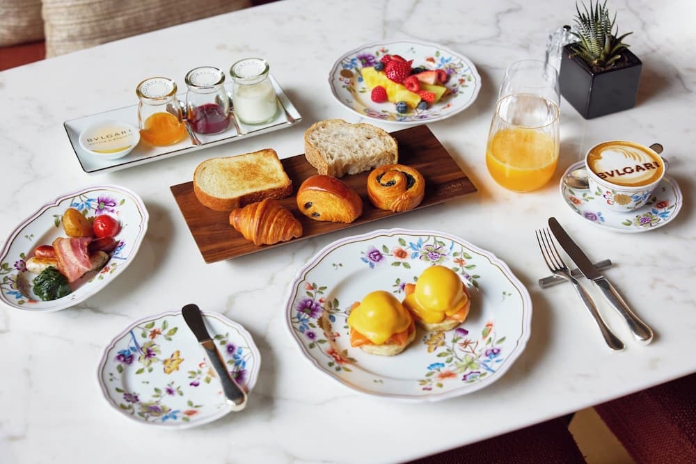 Breakfast meal