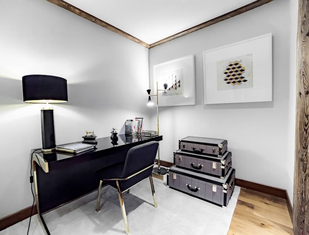 In-room business center