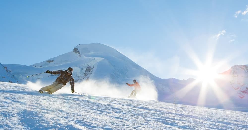 Skiing