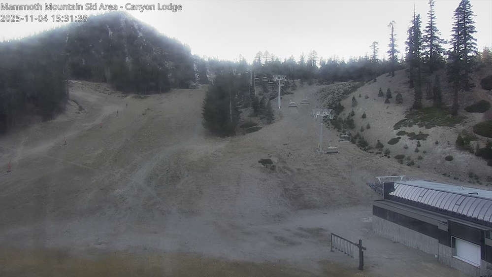 Mammoth Mountain - Canyon Lodge Lincoln Mountain Webcam