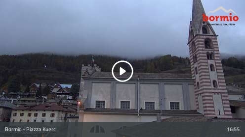 Bormio - Piazza Kuerc