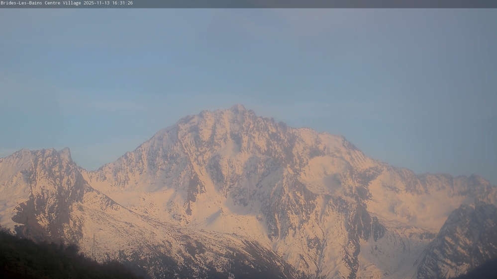 Brides les Bains - Départ du télécabine vers Méribel