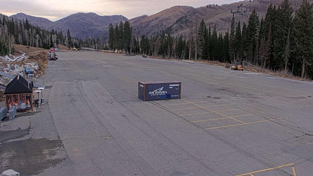 Solitude: Moonbeam Parking Lot Cam
