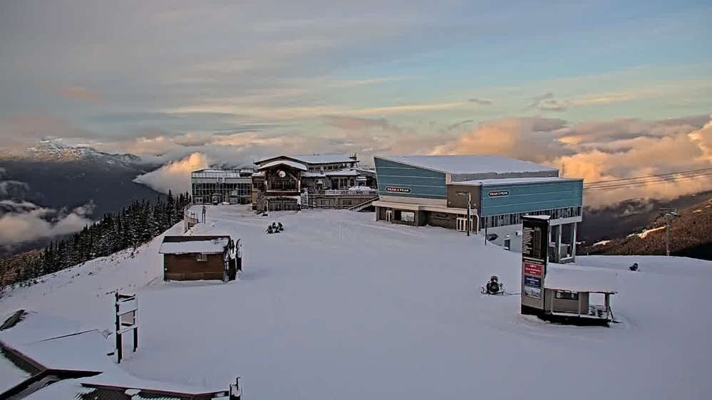 Roundhouse Lodge, Whistler Mountain