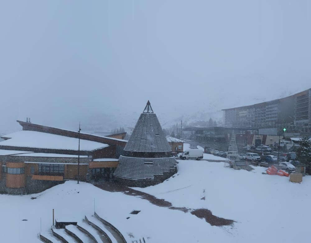 Tignes - Place du Lac 