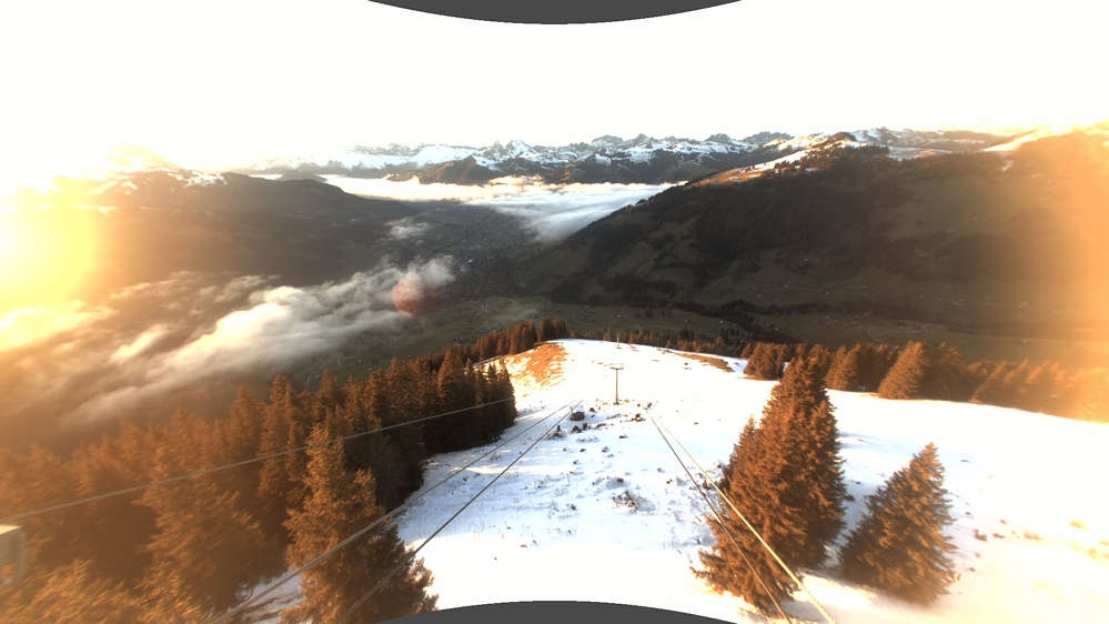 Blick nach Gstaad von Bergstation Wasserngrat