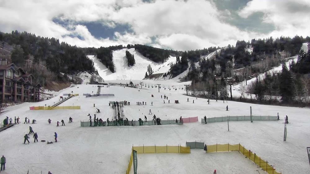 Deer Valley - Snow Park Lodge Cam