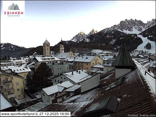 Alta Pusteria - San Candido - Vista sulla Parrocchiale di San Michele