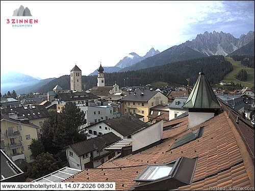 Alta Pusteria - San Candido - Vista sulla Parrocchiale di San Michele