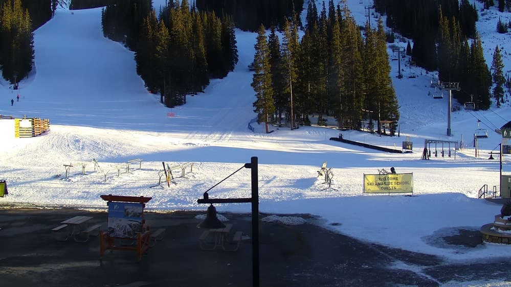 Arapahoe Basin Ski Area - Mountain Goat Plaza / Base Area