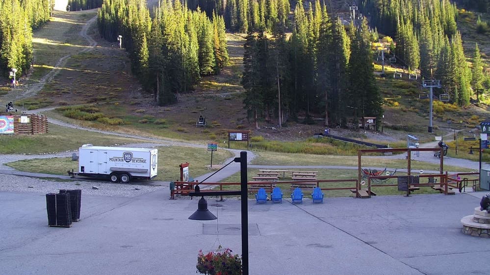 Arapahoe Basin Ski Area - Mountain Goat Plaza / Base Area