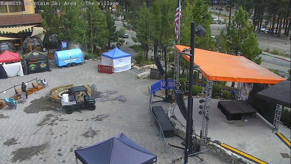 Mammoth - Stage