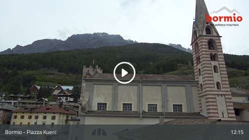 Bormio - Piazza Kuerc