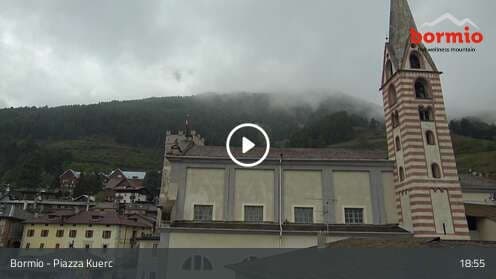 Bormio - Piazza Kuerc