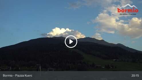 Bormio - Piazza Kuerc