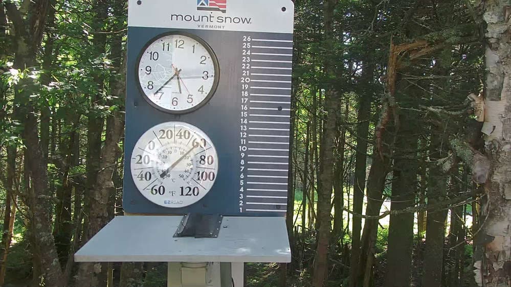 Mount Snow - Snow Stake
