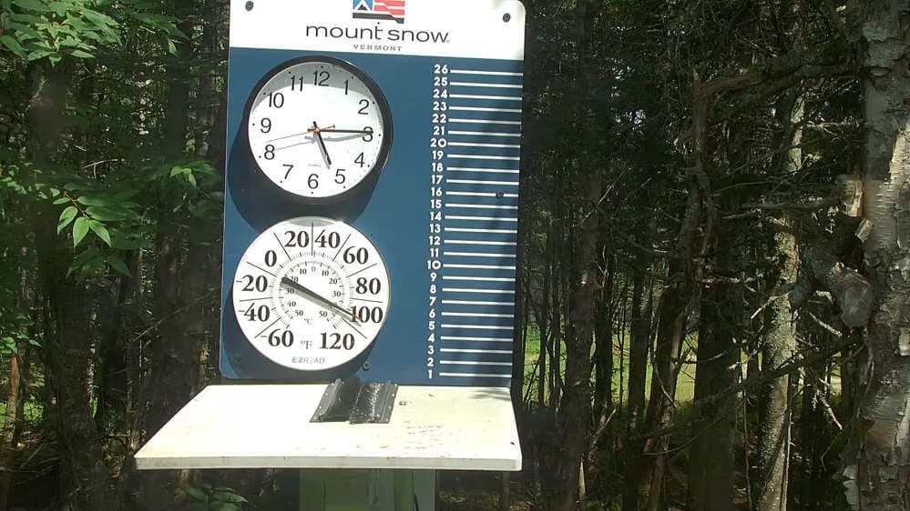 Mount Snow - Snow Stake
