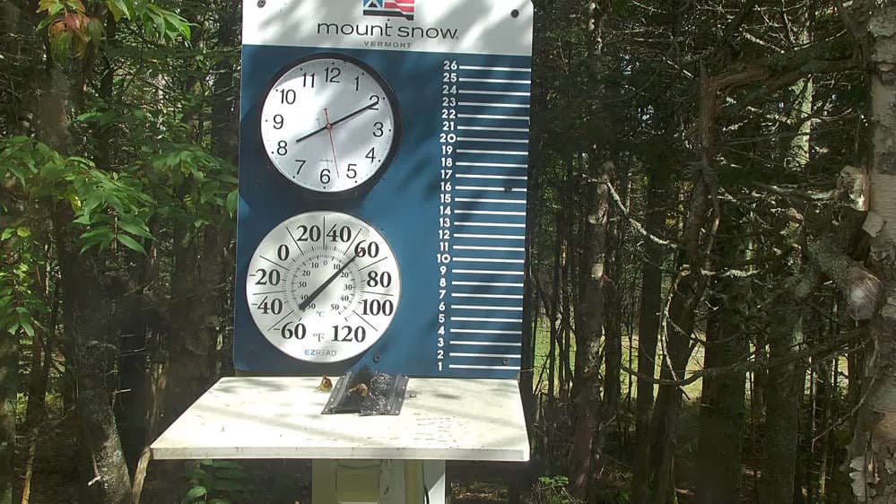 Mount Snow - Snow Stake