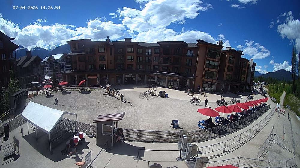 Revelstoke: Village Cam