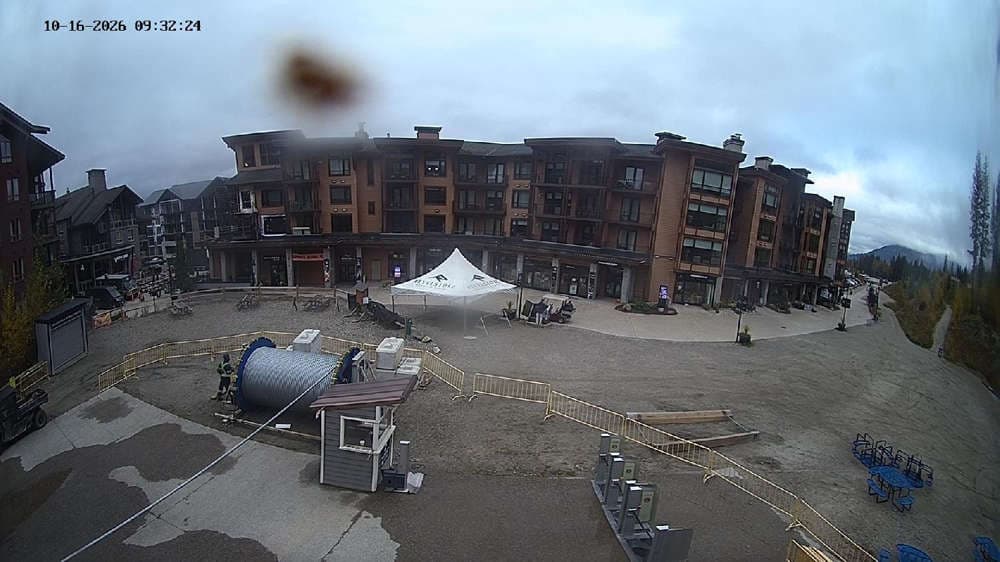Revelstoke: Village Cam