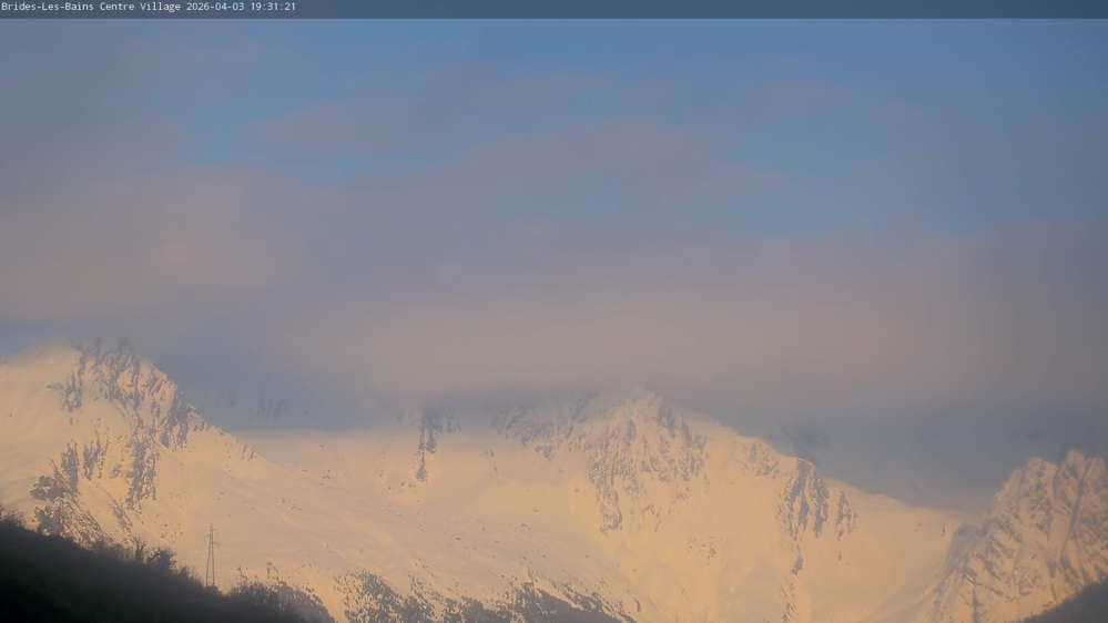 Brides les Bains - Départ du télécabine vers Méribel