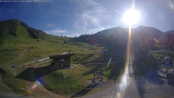 Red Resort Base Cam