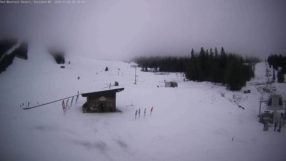 Red Resort - Base Lodge Cam