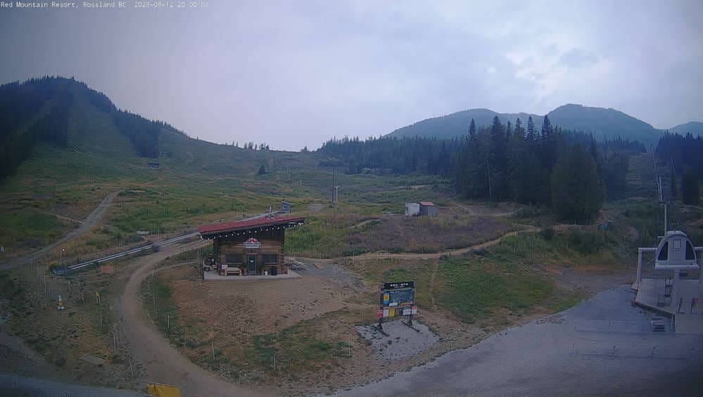 Red Resort - Base Lodge Cam