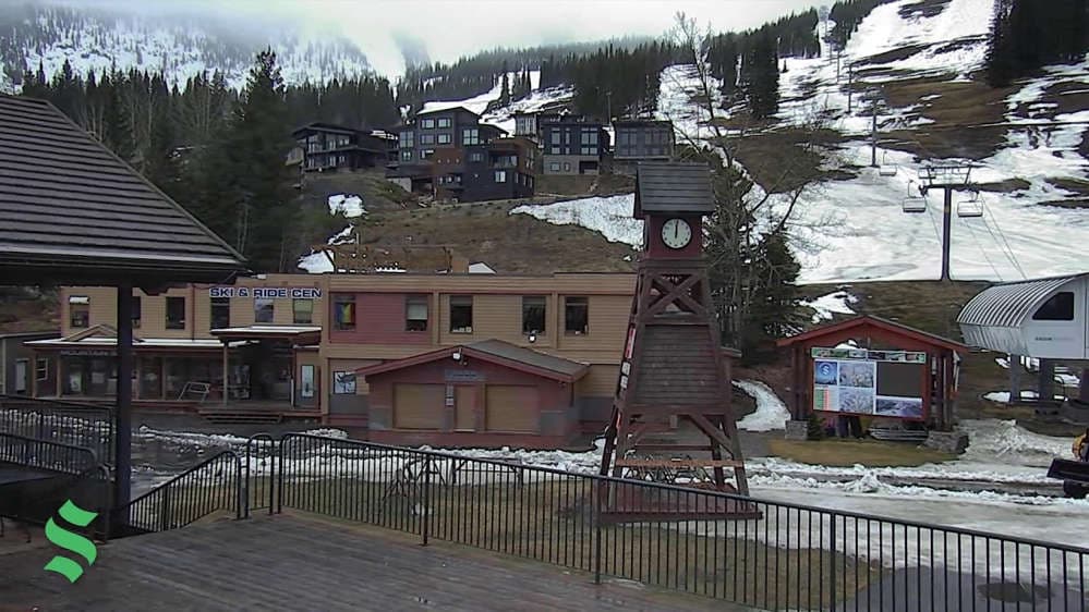 View of the mountain from the Taps Deck