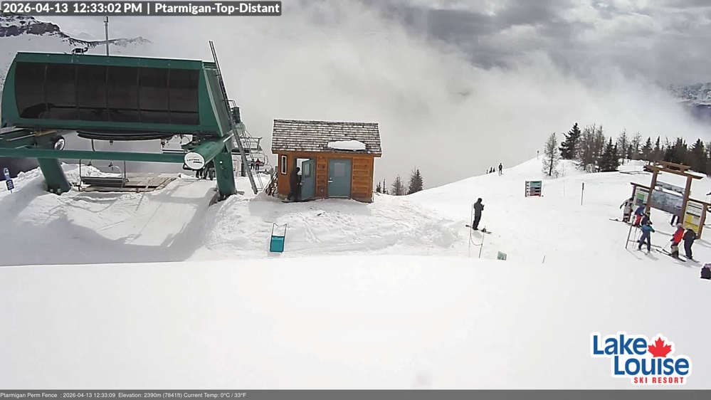 Lake Louise Mountain Fairmont Chateau Cam