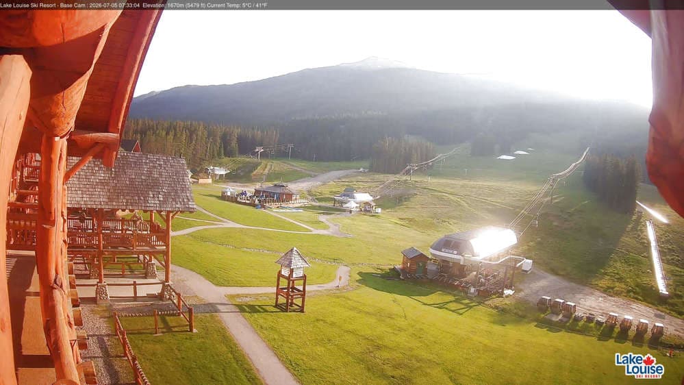 Lake Louise Mountain Base Area Cam