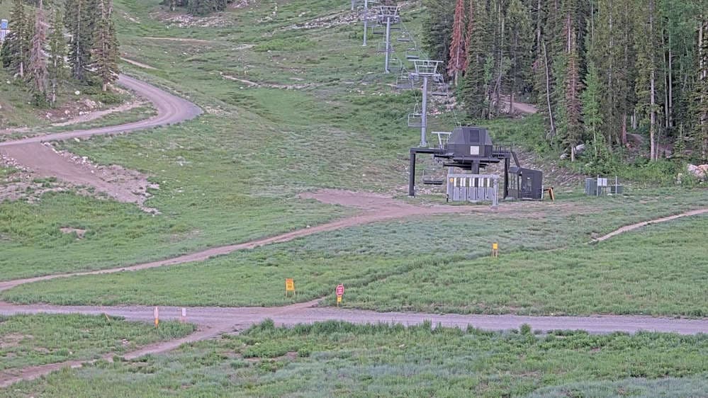 Solitude: Powderhorn II Lift Line