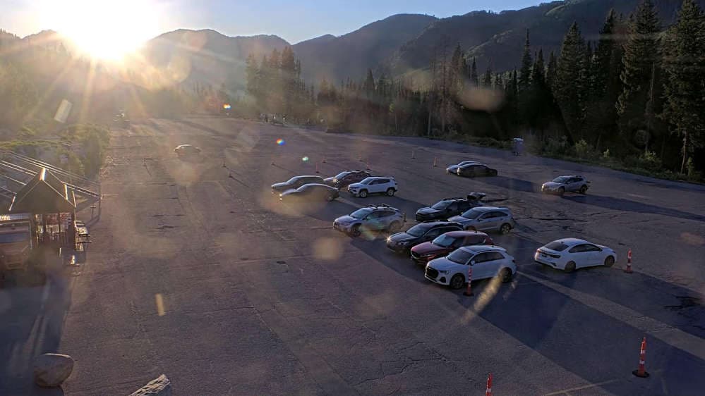 Solitude: Moonbeam Parking Lot Cam