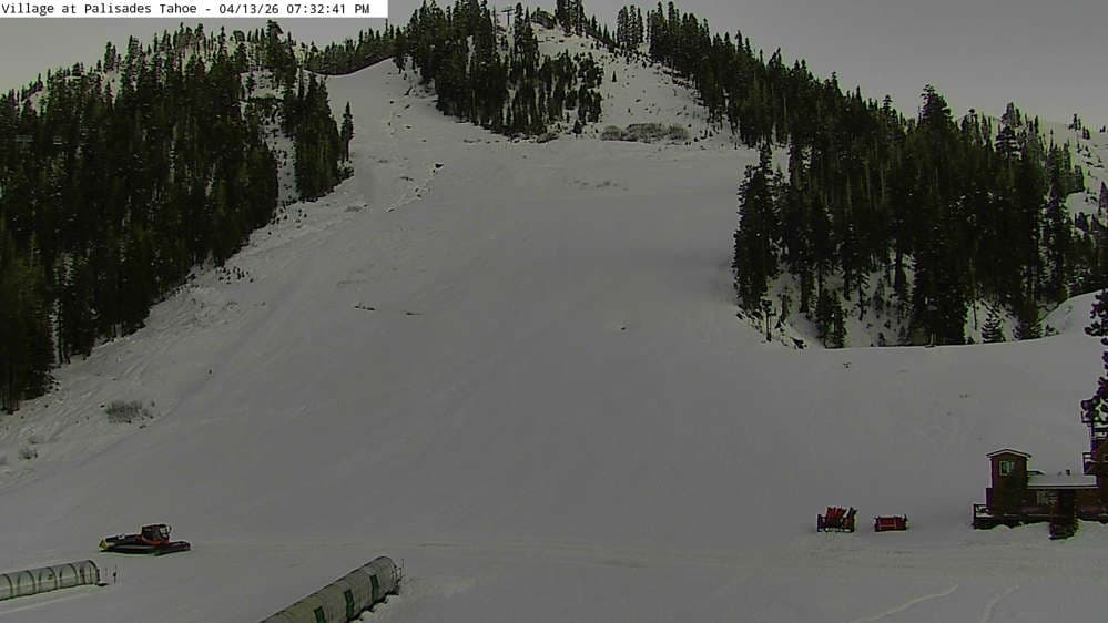 Palisades Tahoe - Olympic Valley Base 6200' Cam