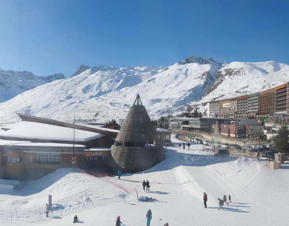 Tignes - Place du Lac 