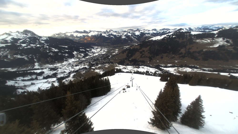 Blick nach Gstaad von Bergstation Wasserngrat
