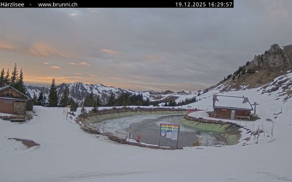 Webcam Brunni Härzlisee
