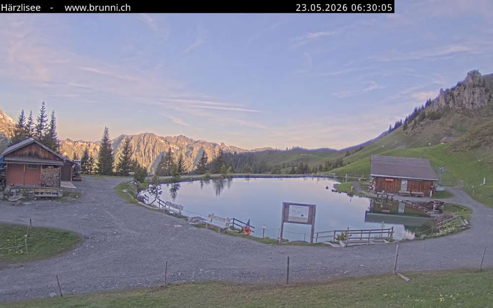 Webcam Brunni Härzlisee